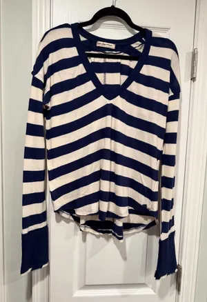 NWOT Free People We The Free Size XL Blue Cream Striped Thermal Knit V Neck Top thumbnail 1