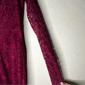 Maniju Burgundy Lace Floral Long Sleeve Off Shoulder Sweetheart‎ Maxi Dress thumbnail 7