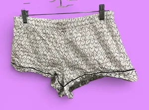 Cute soft cotton blend Victoria’s Secret black white heart shorts pajamas lounge thumbnail 2