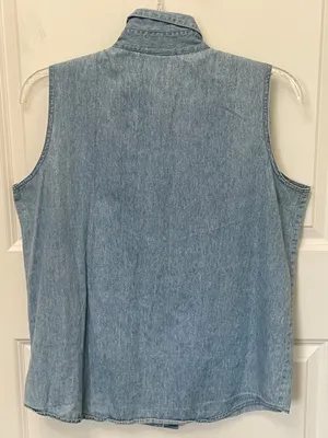 Vintage 90’s Jerry Leigh Bugs Bunny Chambray Button Down Sleeveless Shirt Large thumbnail 2