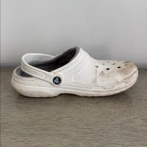 CROCS White Fur Lined Shoes Size 7 thumbnail 2