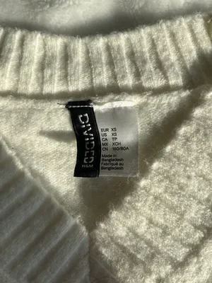 H&M Off White Sweater thumbnail 2
