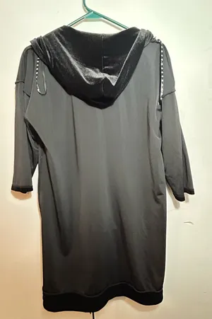 Women's sports and home dress.Size M. $28. thumbnail 5