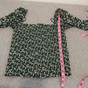Reformation floral green ditsy print cropped smocked Pinto top size S thumbnail 11