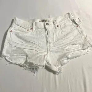 Free People Loving Good Vibrations Cutoff Shorts White 24 NWT thumbnail 4