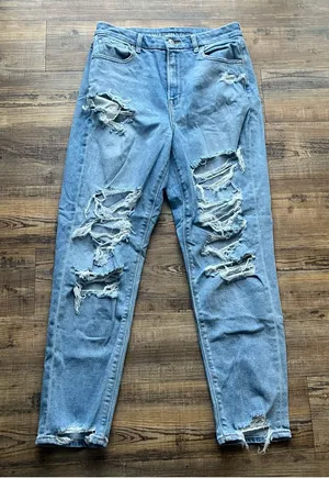 American Eagle Womens Curvy Mom Jeans Light Wash Distressed High Rise Size 8 Reg thumbnail 1