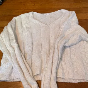 White sweater thumbnail 1
