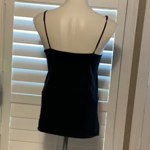 Liz Lange for Target Black Fitted Sleeveless Camisole thumbnail 3