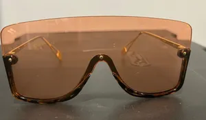 Tortoise Shell Sunglasses Brown thumbnail 1