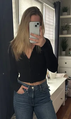 Garage Zip-up Cropped Sweater thumbnail 1