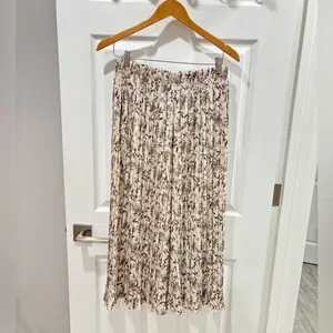 Stitch Fix Cream Alice Blue Pleated Palazzo Pants‎ taupe and cream color size M thumbnail 3