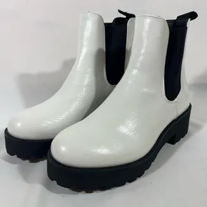 Dirty Laundry Chunky Lug Chelsea Boot Women‎ 8 White/Black Faux Patent Leather thumbnail 1