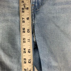 Levi's women's size 29 High waist Mom Jeans light wash denim thumbnail 10