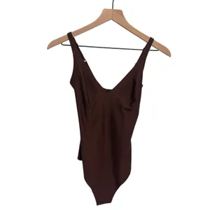 Skims Body Plunge unlined Bodysuit medium Cocoa New with tags thumbnail 4