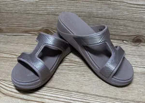 Crocs Monterey‎ Metallic Wedge Shoes Sz 7 Slip On Comfort Cushion Sandals 207144 thumbnail 1