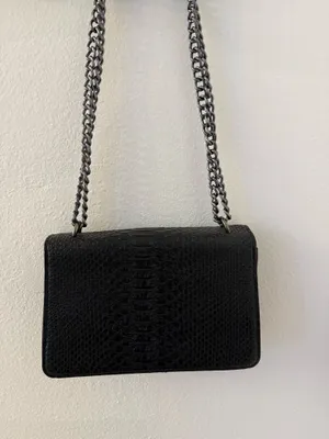 Black shoulder bag thumbnail 2