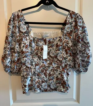 Abercrombie & Fitch Brown and Blue Floral Puff-Sleeve Square Neck Top thumbnail 1