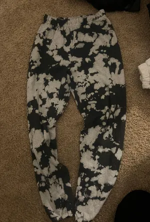 Urban Outfitters Sweatpants thumbnail 1