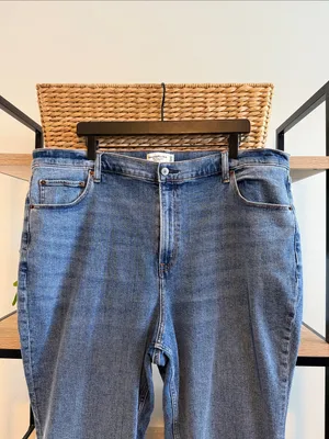 Abercrombie & Fitch The Slim Straight Ultra High Rise Jeans, 35/ 20 Long thumbnail 2