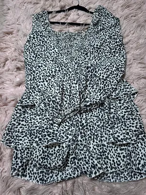 black & white romper Size L thumbnail 2