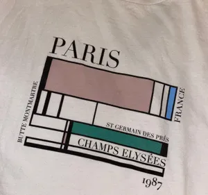 Brandy Melville tshirt thumbnail 2