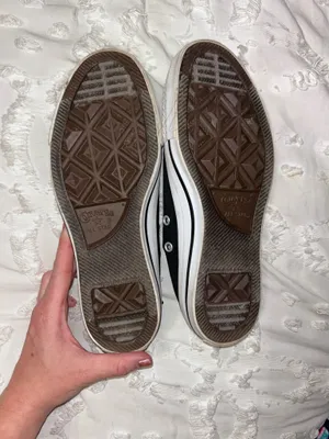 Low-Top Converse Black thumbnail 3