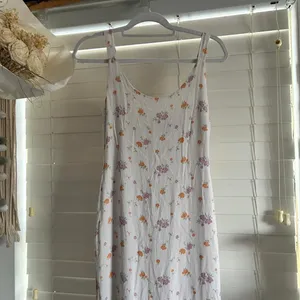 Princess Polly Curtis Cream Floral fitted maxi Dress Size 4 floral boho thumbnail 4