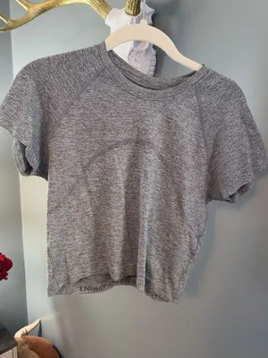 Lululemon Crop Swiftly Tech Short Sleeve thumbnail 1