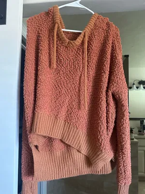 Cozy Popcorn-Knit Hoodie Sweater in Rust thumbnail 1