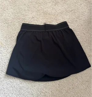 Black Alo Yoga Tennis Skirt thumbnail 2