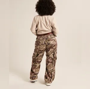 Abercrombie & Fitch 2000s Vintage Reissue Camo Utility Chair Pants thumbnail 2