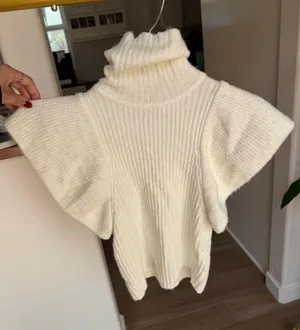 Sweater Top White thumbnail 1
