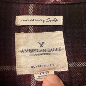 American Eagle Ahh-Mazingly Soft Flannel Boyfriend Fit Small Red White Plaid‎ thumbnail 3