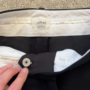 Aritzia Effortless Pant Black Crepette High Rise Wide Leg Pockets Zipper Size 2 thumbnail 3