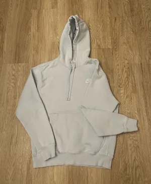 nike sweatshirt  thumbnail 1