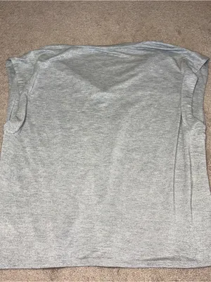 Light Gray V thumbnail 2
