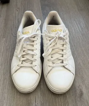 Adidas Women’s Sneakers White thumbnail 1