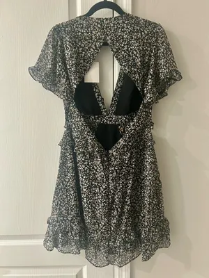 Vine Tree Black Floral Ruffle Cut out Dress Size Large thumbnail 4