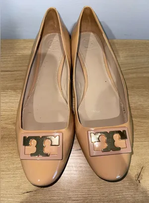 Tory Burch Gigi Pump Soft Patent Leather Heels | Beige | Women’s Size US 10.5‎ thumbnail 1