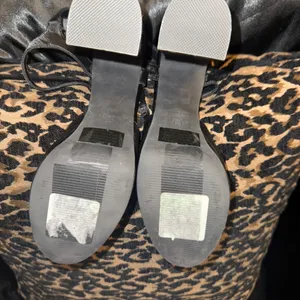 Halston Heritage AUTH Brand New Heals thumbnail 3