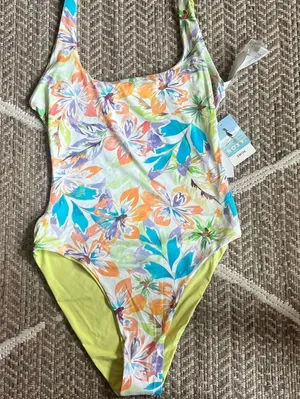 Roxy retro revo one piece sz XL thumbnail 1