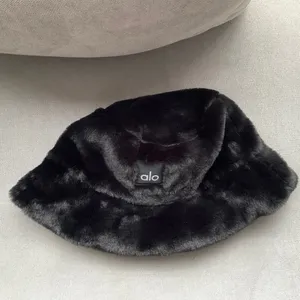 Alo Yoga Faux Fur Bucket Hat Black M/L thumbnail 2