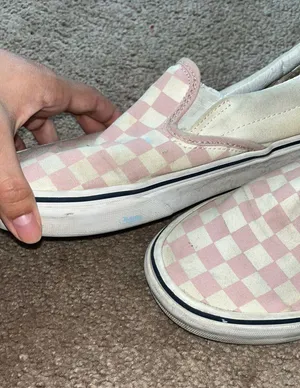 Pink Size 8 thumbnail 4