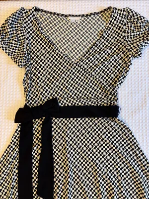 London Times Size 8 Black White Printed Midi Wrap V-Neck Fit & Flare Dress Belt thumbnail 3