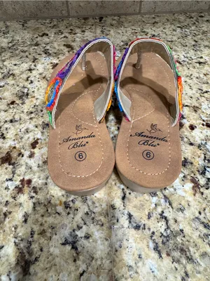 Amanda Blu Size 6 Embroidered Colorful Flip‎ Flop Flat Open Toe Sandals thumbnail 3