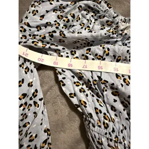 NWT Lost + Wander Blue Leopard Size‎ Medium Women Long Sleeve Square Neck Top thumbnail 7