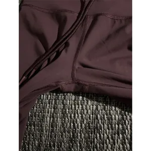 Vuori Daily Crop Tank Top and Daily Leggings Set Ruby Red thumbnail 4