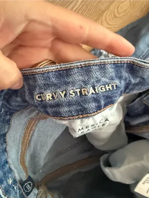 American Eagle Curvy Straight Jeans Size 2 thumbnail 3