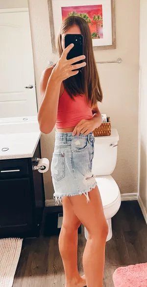 BDG Girlfriend Hi rise Shorts thumbnail 2