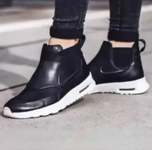 Nike Air Max Thea Mid boots Leather Black/White Slip-On Sneakers Reflect Sz 8.5 thumbnail 8